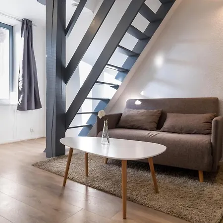 Charming Typical Flat In The Old Town ! Apartment
